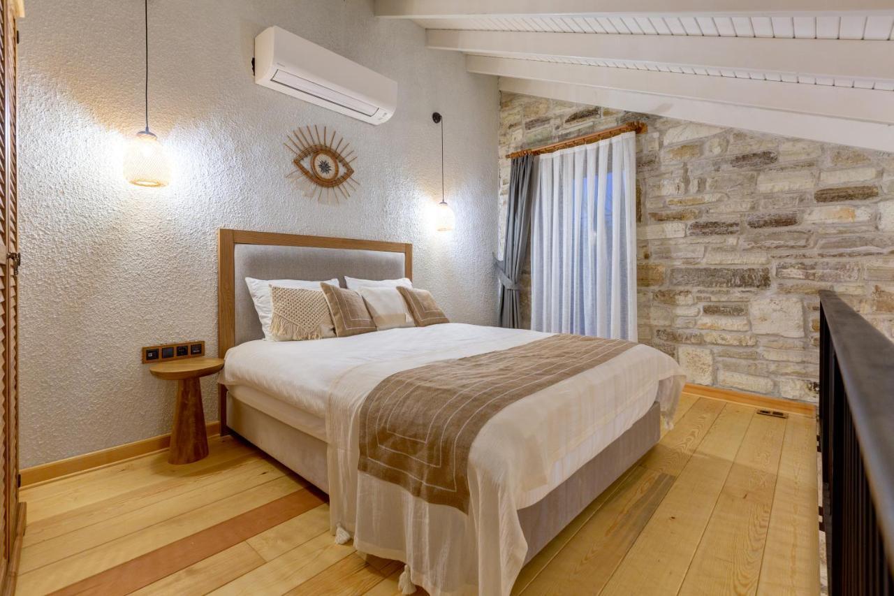 Navalia Hotel Foça Exteriör bild