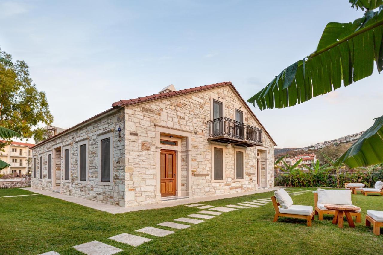 Navalia Hotel Foça Exteriör bild