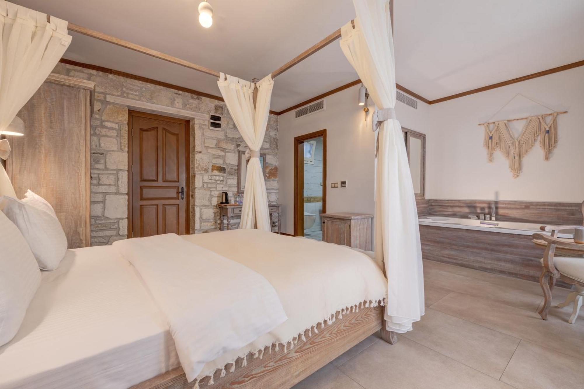 Navalia Hotel Foça Exteriör bild